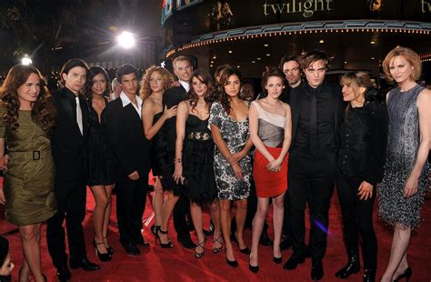 'Twilight': Some Members of the Cast Threw 'Hail Balls' at Others