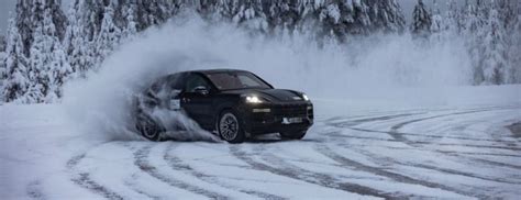 How Is Porsche Preparing the New Cayenne for Its Launch?