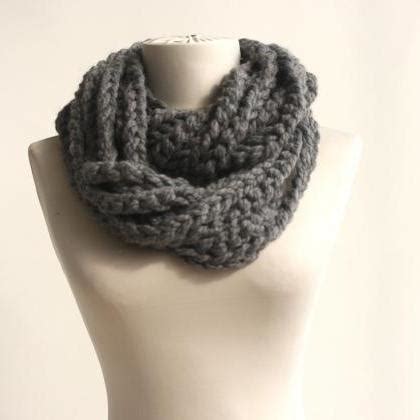 Crochet Chain Scarf Infinity Rope Scarf In Gray on Luulla