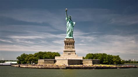 Statue of Liberty HD Wallpaper - WallpaperSafari