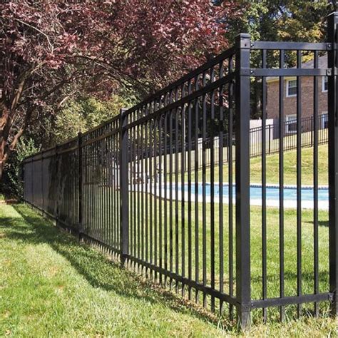 Residential Fence Design & Installation Contractor | Long Fence