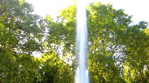 Margaret Island fountain, Budapest - YouTube