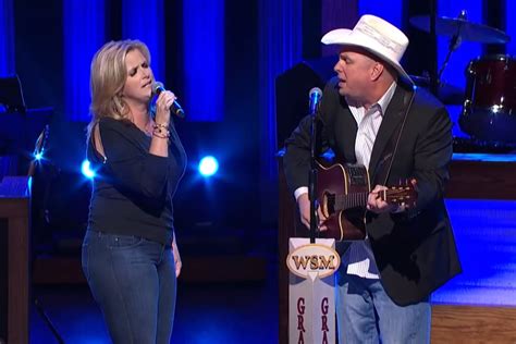 Garth Brooks & Trisha Yearwood Holiday Concert Live Stream: Time, How ...