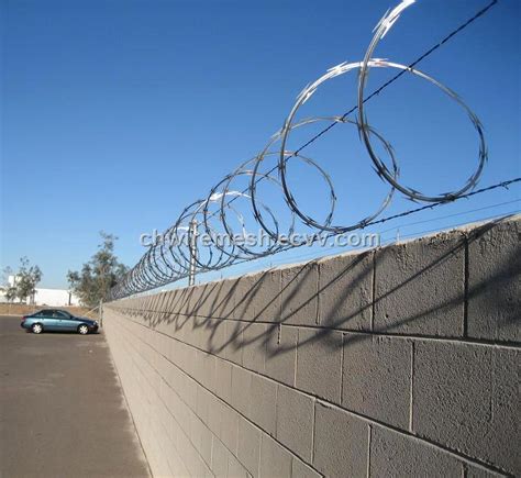 Razor Wire Installation - Razor Fencing