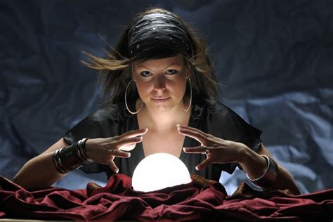 What is a Psychic Medium how does it work? | Alternative Resources ...