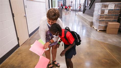 JCPS 2023-24 calendar: When school starts and other important dates