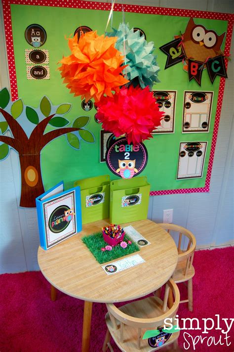 Teachers head back to school in style with cute classroom decor kits ...