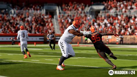 Madden 24 gameplay footage shows off improved AI - Charlie INTEL