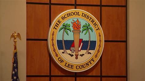 Lee County schools announce tentative reopening plan - WINK News