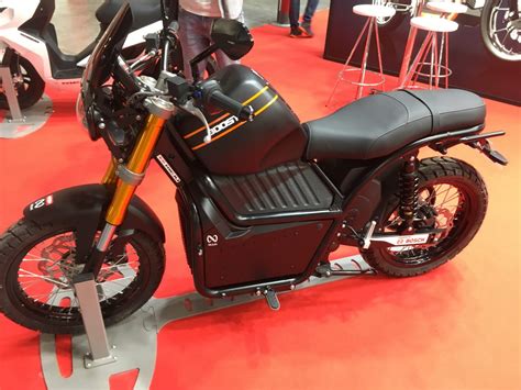 Ini Sepeda Motor Listrik Terbaik di EICMA 2018 dari sisi inovasi