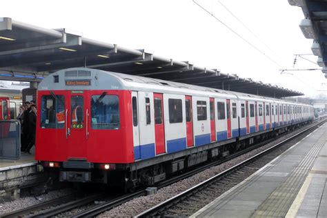 District line: dog running on the tracks sparks severe delays | London ...