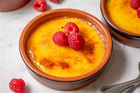 Crema Catalana Recipe - Authentic Spanish Version (2023)