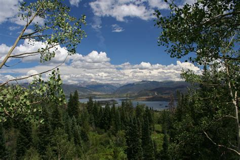 Colorado Lifestyle: Lilly Pad Lake via Meadow Creek