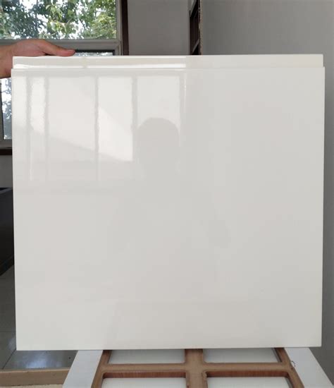 China Modern High Gloss White Paint Kitchen Cabinet Door - China Paint ...