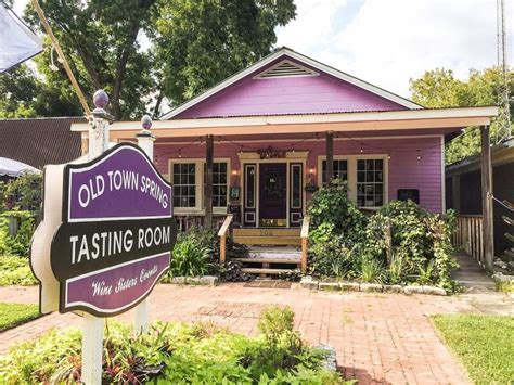 Old Town Spring Tasting Room | Texas Wine Lover