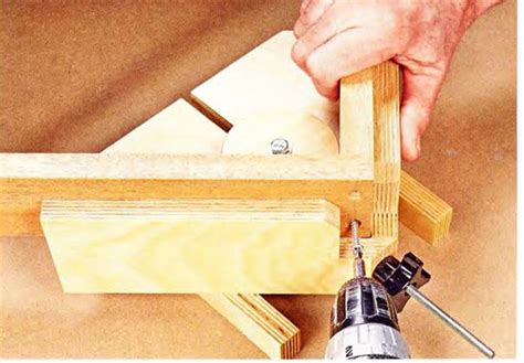 Right Angle Clamp with Plans – Woodworking Edge