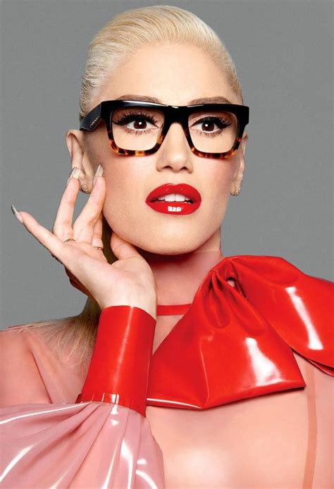 Gwen Stefani’s Says Her Eyeglasses Will Make You Look "Sexy" | Eye wear ...