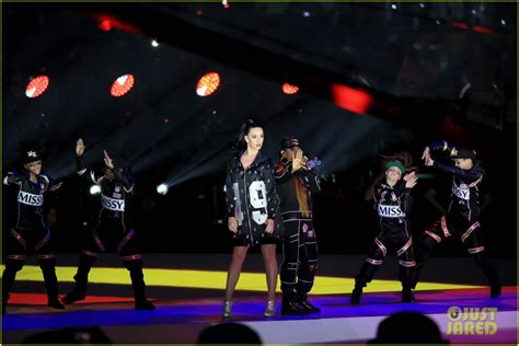 Full Sized Photo of lenny kravitz missy elliott super bowl halftime ...