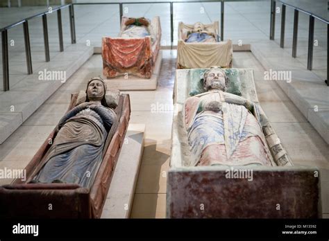 Tomb of Richard the Lionheart and Isabella of Angouleme in Fontevraud ...