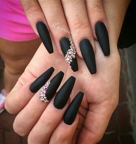 Pin by Cathy Maldonado on Uñas artísticas | Matte nails design, Matte ...