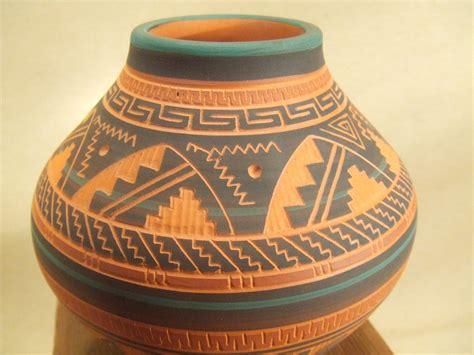 Native American Indian pottery Navajo etched pottery