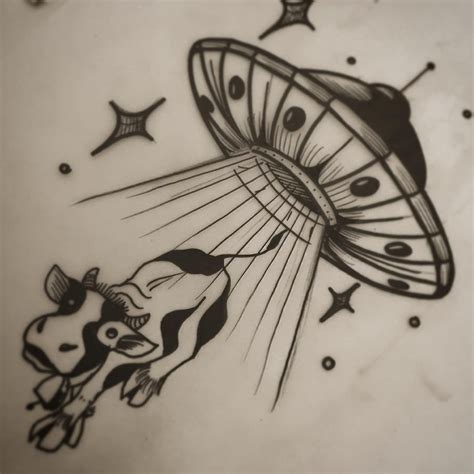 Spaceship abducting a cow Alien Drawings, Space Drawings, Tattoo Flash ...