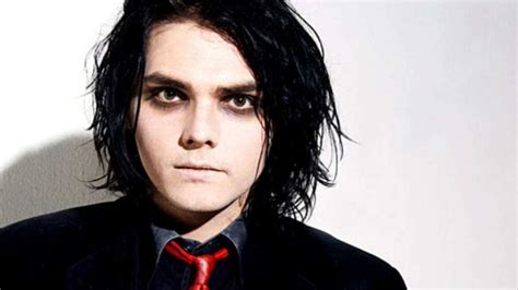 My Chemical Romance singer, Gerard Way, looks great claim fans