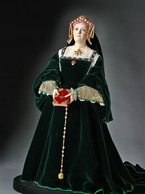 Katherine of Aragon figure | Tudor costumes, Catherine of aragon, Tudor ...