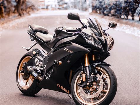 Yamaha R6 Raven Wallpaper