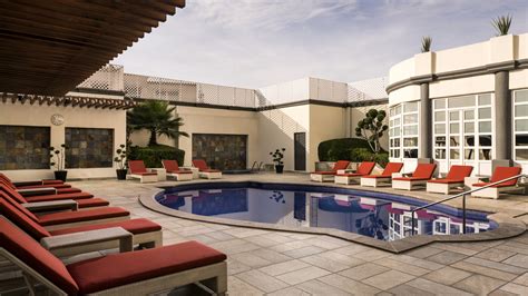 Mexico City Hotel Outdoor Pool | Four Seasons Mexico City