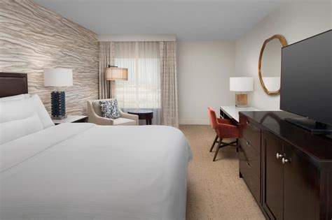 The Top Hotels Near Dallas Airport to Bookend Your Trip