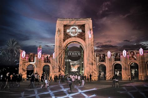 30 Years of Fear at Halloween Horror Nights 2020 - Touring Central Florida