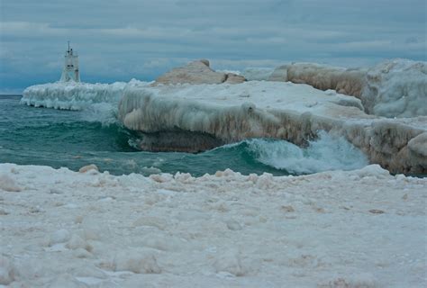 Pictured Rocks Winter Hike in Midwest 2024-2025 - Rove.me