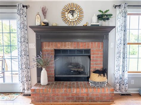 Fireplace Makeover - Handmade Weekly