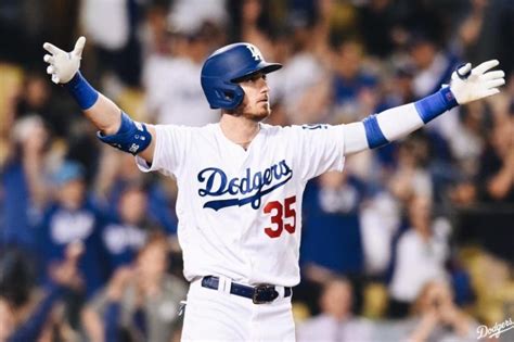 Watch: Cody Bellinger hits two home runs in Dodgers' walk-off win over ...