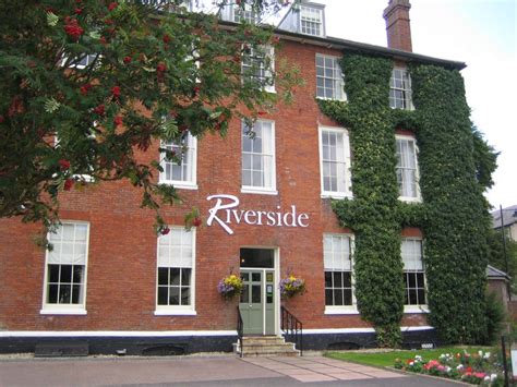 Wedding Venue in Mildenhall, Riverside House Hotel | UKbride