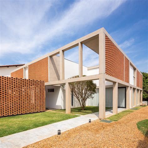 Gallery of Grid House / BLOCO Arquitetos - 7