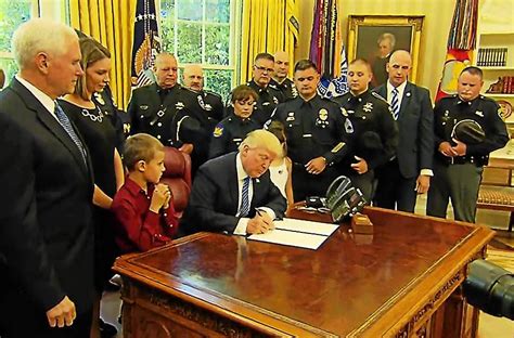 Ulster County sheriff meets President Trump in Oval Office – Daily Freeman