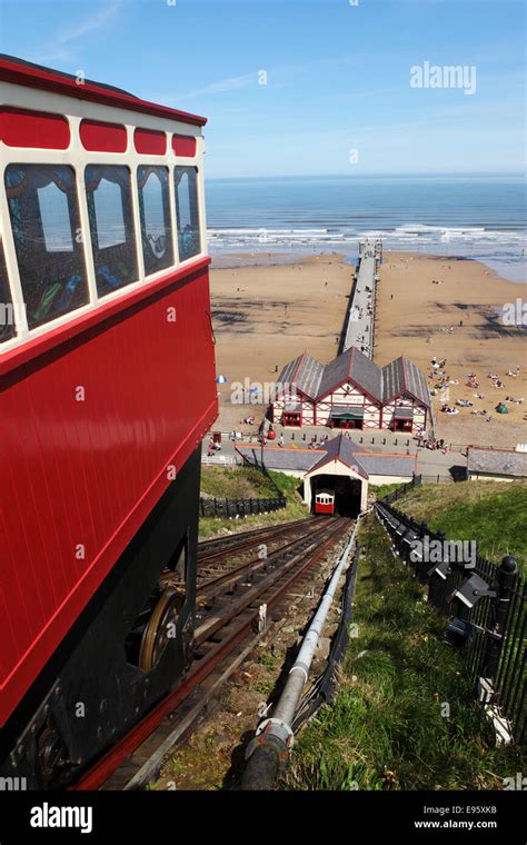 The saltburn cliff lift at saltburn by the sea hi-res stock photography ...