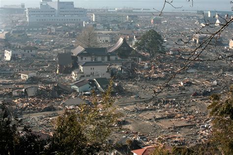 Japan Tells Tourists to Stop Taking Selfies Near Fukushima Disaster ...