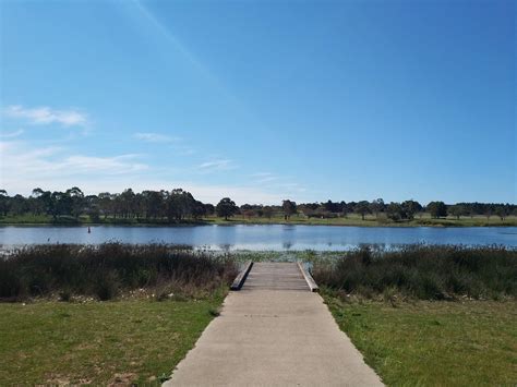 Lake Hamilton - Fishing & Accommodation, Victoria