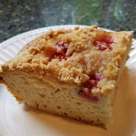 Drozdzowka (Polish Yeast Plum Cake) Recipe