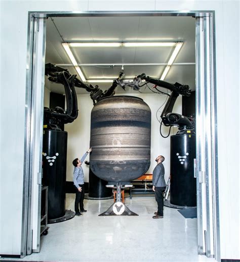 Relativity Space 3D Prints 11-Foot-Tall Fuel Tank with Stargate 3D ...