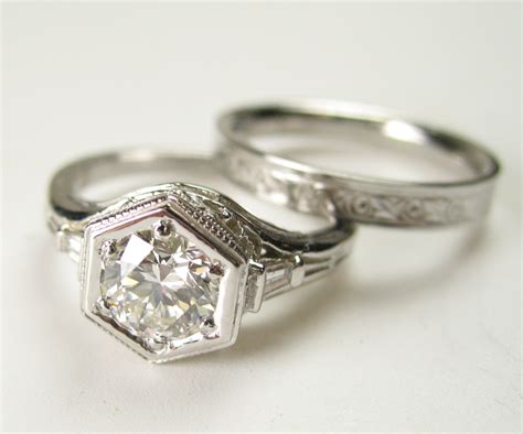 Antique Vintage Engagement Ring in White Gold - Spexton Custom Jewelry