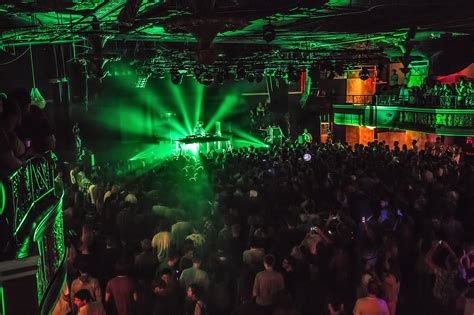 10 Best Bars, Live Music, and Nightclubs in Boston - Where to Party at ...