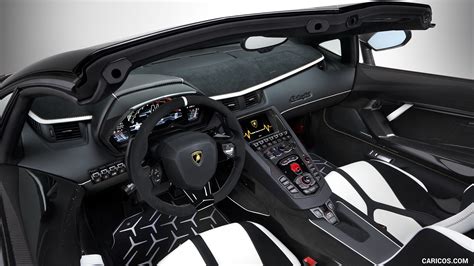 Lamborghini Aventador SVJ Roadster | 2020MY | Interior