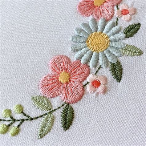 Machine Embroidery Design Modern Boho Flowers Border Curved - Etsy ...