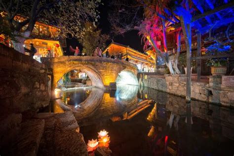 'Dashi Bridge in Lijiang at Night, Yunnan, China, Asia' Photographic ...