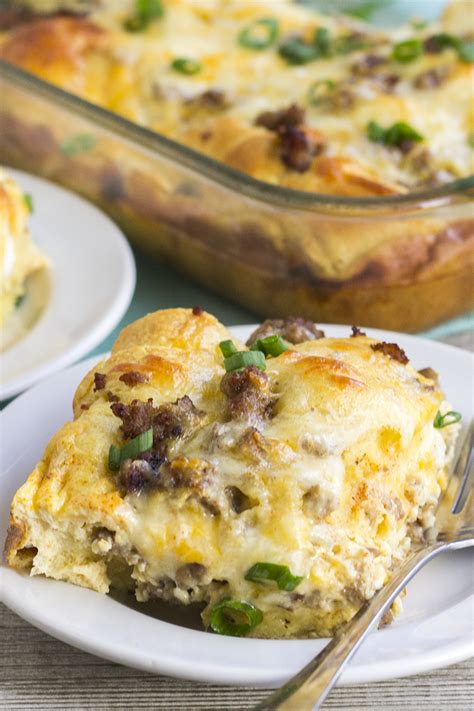 Cheesy Sausage Crescent Roll Breakfast Casserole 7 • Bread Booze Bacon