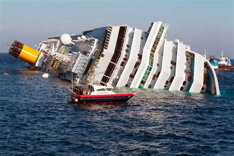 The Sinking of Concordia Caught on Camera – VideoNeat